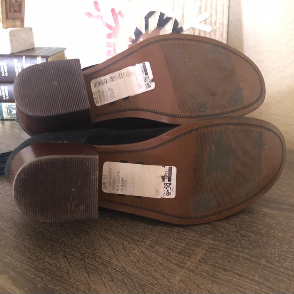 Tom’s Suede Bootie - Picture 7 of 8